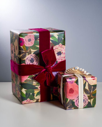 A thousand and one Roses Gift Wrap