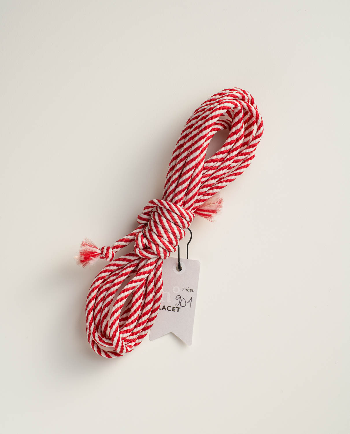 Red striped White String Ribbon n°901 (XS) - Impression Originale