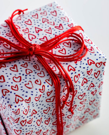 Deluge of Hearts (white) Gift Wrap