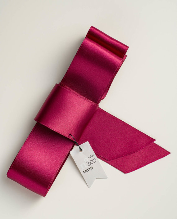 Crushed Raspberry Satin Ribbon n°300 (L)