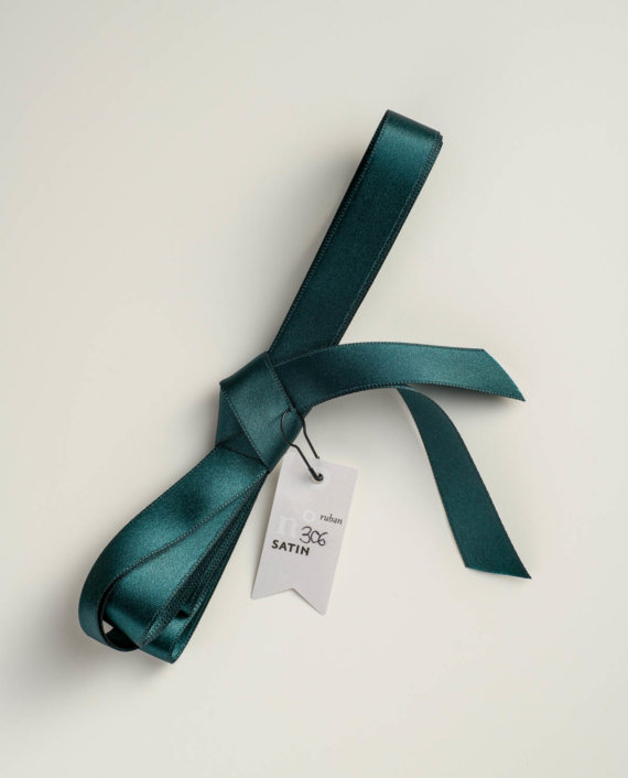 Dark Green Satin Ribbon n°306 (S)