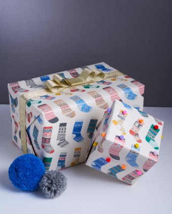 Cover-up, I am cold Gift Wrap