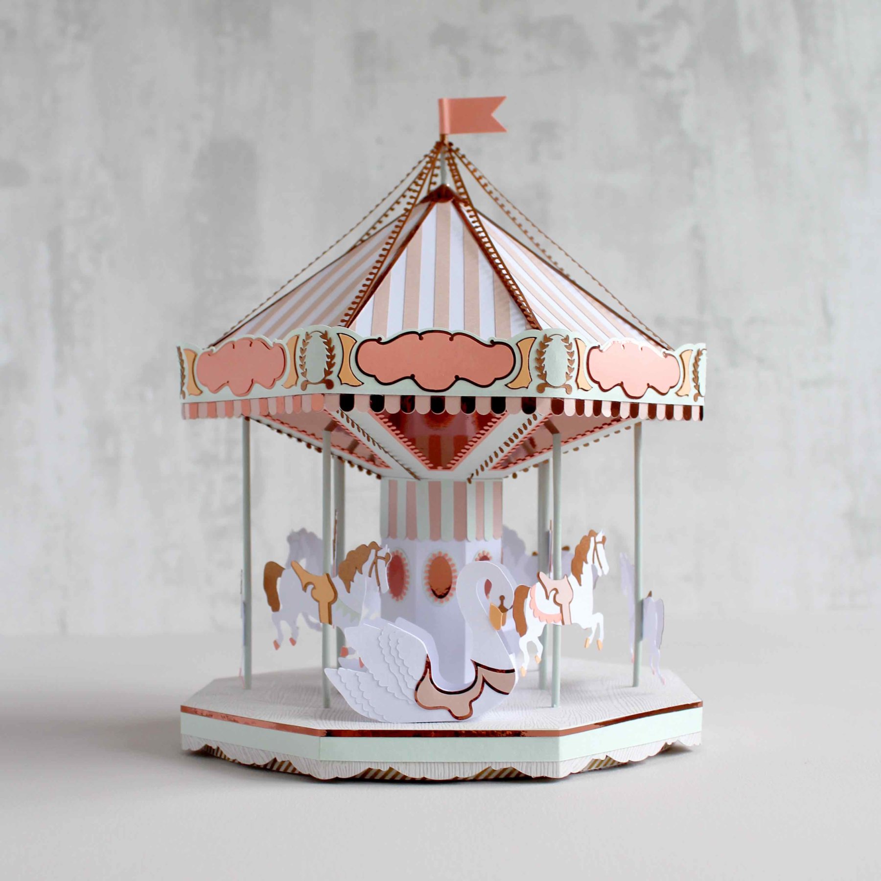 Interview_SarahMatthews_Carousel_IMPRESSIONORIGINALE Interview_SarahMatthews_Carousel_IMPRESSIONORIGINALE
