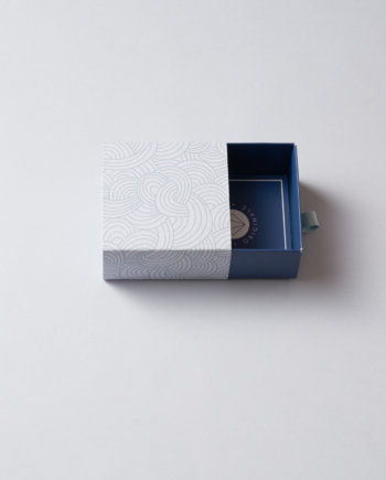 Endless Tides (blue) Gift Box (S)