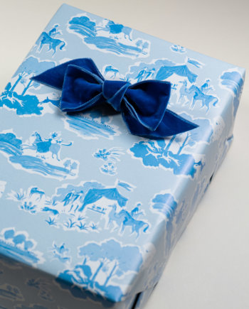 Royal Hunt Gift Wrap