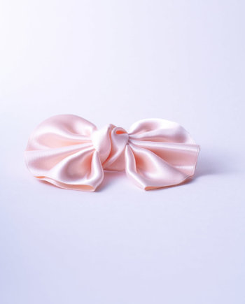 Blushing Rose Satin Winged Bow n°330 (L)