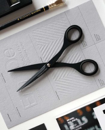 Left-Handed Child's Scissors with Central Pivot