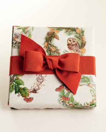 Evergreen Wreaths Gift Wrap