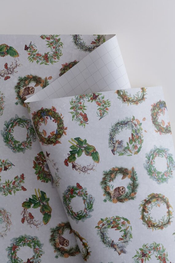 Evergreen Wreaths Gift Wrap