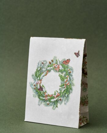 Evergreen Wreaths Gift Bag (S)