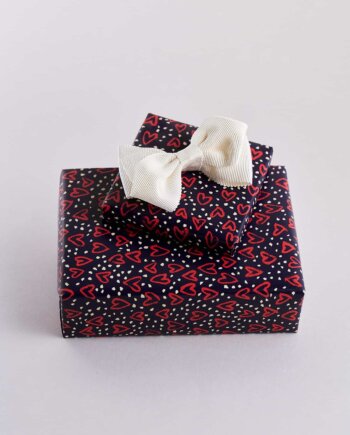 Look Deluge of Hearts (navy blue)